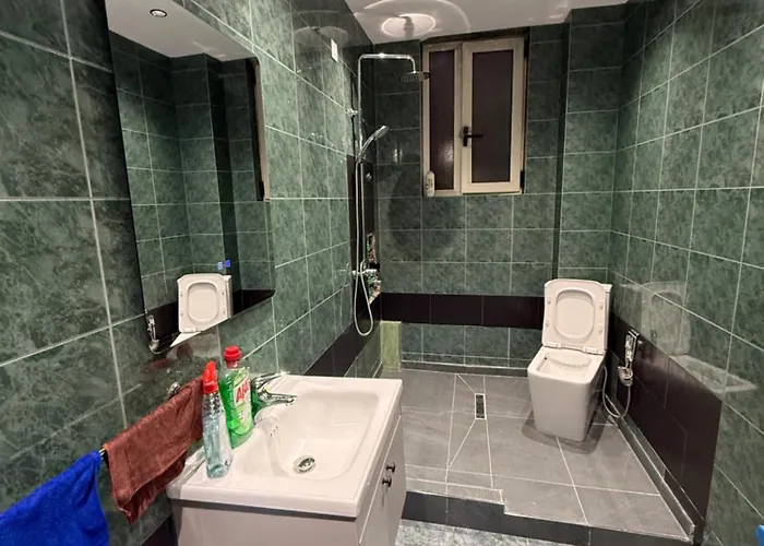 Prime Location - Shared Bath Penzion *